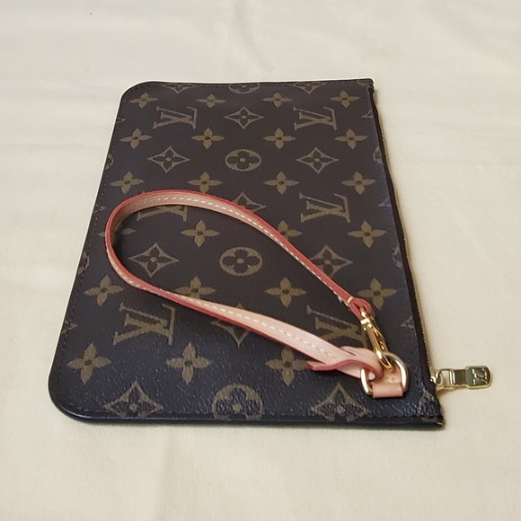 Louis Vuitton Neverfull MM GM Monogram Pouch - Picture 4 of 13